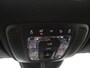 Mercedes-Benz GLA 180 Business Solution AMG / Stoelverwarming / Achteruitrijcamera / Panaroma-schuifdak / Memory-Stoelen /