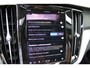 Volvo V60 2.0 T6 Plug-in hybrid AWD Plus Dark | Panoramadak | Trekhaak | H/K | 360 Camera