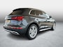 Audi Q5 50 TFSI e Advanced edition PHEV | luchtvering| digitaal dash | trekhaak | verwarmde stoelen |