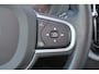 Volvo XC60 T5 Momentum - Verwarmbare voorstoelen - Elektrisch bedienbare achterklep - Parkeersensoren en camera achter - Cruise Control - Climate Control - Apple® CarPlay - Android Auto - Licht- & regensensor - 18' LMV - City Safety