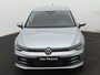Volkswagen Golf 1.5 TSI Oranje Edition 116 PK | EM | Apple Carplay | 18" Lichtmetalen velgen | Climate control | Parkeersensoren | Getinte ruiten | Keyless access | Stoelverwarming | Stuurverwarming |