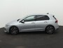 Volkswagen Golf 1.5 TSI Oranje Edition 116 PK | EM | Apple Carplay | 18" Lichtmetalen velgen | Climate control | Parkeersensoren | Getinte ruiten | Keyless access | Stoelverwarming | Stuurverwarming |