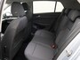 Volkswagen Golf 1.5 TSI Oranje Edition 116 PK | EM | Apple Carplay | 18" Lichtmetalen velgen | Climate control | Parkeersensoren | Getinte ruiten | Keyless access | Stoelverwarming | Stuurverwarming |