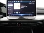 Volkswagen Golf 1.5 TSI Oranje Edition 116 PK | EM | Apple Carplay | 18" Lichtmetalen velgen | Climate control | Parkeersensoren | Getinte ruiten | Keyless access | Stoelverwarming | Stuurverwarming |