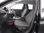 Peugeot 208 Hybrid 100 Allure Automaat | Navigatie | Automatische airco | Apple Carplay | 16 inch lichtmetalen wielen | Parkeersensoren achter