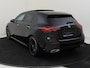 Mercedes-Benz A-klasse 180 Star Edition AMG Line /Panoramadak /Night pakket /Dodehoekassistent /19 Inch