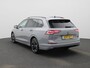Volkswagen Golf Variant 1.5 eTSI R-Line Edition 116 PK Automaat | Apple Carplay draadloos | 360 Camera | Navigatie | Digital cockpit | Android Auto draadloos | Dodehoek sensoren | Elektrische achterklep | Black style | 18" Lichtmetalen velgen | Sportstoelen | Keyless access |
