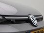 Volkswagen Golf Variant 1.5 eTSI R-Line Edition 116 PK Automaat | Apple Carplay draadloos | 360 Camera | Navigatie | Digital cockpit | Android Auto draadloos | Dodehoek sensoren | Elektrische achterklep | Black style | 18" Lichtmetalen velgen | Sportstoelen | Keyless access |