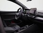 Volkswagen Golf Variant 1.5 eTSI R-Line Edition 116 PK Automaat | Apple Carplay draadloos | 360 Camera | Navigatie | Digital cockpit | Android Auto draadloos | Dodehoek sensoren | Elektrische achterklep | Black style | 18" Lichtmetalen velgen | Sportstoelen | Keyless access |