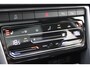 Volkswagen T-Roc 1.5 TSI 150pk DSG Style / Panoramadak / Navigatie via APP Connect / Afneembare trekhaak / Virtual Cockpit Pro / LM 17 inch Garantie tot 20-07-2027 max 100.000km