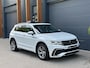Volkswagen Tiguan 1.5 TSI R-Line Business+ Pano vol
