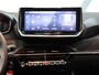 Peugeot 208 Hybrid 100PK e-DCS6 Allure | AppleCarplay/Android Auto | Armsteun | Parkeersensoren | Navigatie | FULL LED | Lederen Stuurwiel | Climate Control | Cruise Control | 16" LMV | Isofix | Privacy Glass |