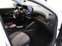 Peugeot 208 Hybrid 100PK e-DCS6 Allure | AppleCarplay/Android Auto | Armsteun | Parkeersensoren | Navigatie | FULL LED | Lederen Stuurwiel | Climate Control | Cruise Control | 16" LMV | Isofix | Privacy Glass |