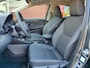 Toyota Yaris Hybrid 115 DYNAMIC NIEUW DIRECT LEVERBAAR! STOEL/STUURVERW BLIND SPORT PARK-SENSOREN KEYLESS 16'' LM-VELGEN CAMERA APPLE/ANDROID NAVI CLIMA AD-CRUISE