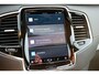 Volvo XC90 T8 Automaat AWD Ultra Dark | Verwarmbare voorstoelen | Massagefunctie voorstoelen | Verwarmbare achterbank | Verwarmbaar stuurwiel | Panoramisch Schuif-/kanteldak | Luchtvering | Semi- Elektrische Trekhaak | Bowers & Wilkins Audio | Zonneschermen Zijruiten Achter