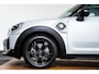 MINI Countryman Cooper SE ALL4 Panoramadak - Head up - Parking/Driving Assistant - Comfort acces - Cruise control - Elektrisch verwarmbare voorstoelen - Elektrische Achterklep - Elektrisch inklapbare buitenspiegels -