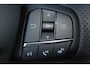 Ford Fiesta 1.0-125pk EcoBoost Mild-Hybrid ST-Line. In nieuwstaat verkerende Ford Fiesta met 125pk van 1e eig. ! Autm. airco, stoel-, stuur- en voorraamverw., LED verl., privacy glass, trekhaak, metallic lak, adaptieve cruise cntrl, navigatie by Apple/Android