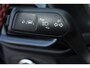 Ford Fiesta 1.0-125pk EcoBoost Mild-Hybrid ST-Line. In nieuwstaat verkerende Ford Fiesta met 125pk van 1e eig. ! Autm. airco, stoel-, stuur- en voorraamverw., LED verl., privacy glass, trekhaak, metallic lak, adaptieve cruise cntrl, navigatie by Apple/Android