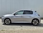 Peugeot 208 Hybrid 100PK e-DCS6 Allure | Automaat| Stoelverwarming | Camera | Navigatie | Apple carplay / Android Auto | Autonomous Emergency Braking | Brake Assist System | Cruise control
