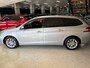 Peugeot 308 1.2 TREKHAAK Navigatie ECC CRUISE / DAB RADIO