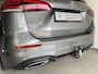 Mercedes-Benz B-klasse 180 Business Solution AMG | Panoramadak | Trekhaak | Carplay | 177 PK