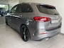 Mercedes-Benz B-klasse 180 Business Solution AMG | Panoramadak | Trekhaak | Carplay | 177 PK