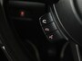 Suzuki Swift 1.0 Select | Apple Carplay / Android Auto (Navigatie) | Camera | LM velgen | Airco | Stoelverwarming |