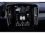 Volvo EC40 Single Motor Extended Range Ultra Black Ed. 82 kWh Electrisch verstelbare voorstoelen | Extra getint glas | 20" Lichtmetalen velgen | Stoel en stuurverwarming | 360 graden camera
