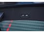 Volvo EC40 Single Motor Extended Range Ultra Black Ed. 82 kWh Electrisch verstelbare voorstoelen | Extra getint glas | 20" Lichtmetalen velgen | Stoel en stuurverwarming | 360 graden camera