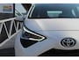 Toyota Aygo 1.0 VVT-i x-play limited Navigatie/Achteruitrijcamera/Apple carplay/Airco/Bluetooth/Toerenteller/Multifunctioneel stuurwiel/LED koplampen/Elektrisch verstelbare spiegels/Elektrische ramen.