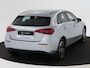 Mercedes-Benz A-klasse 250e Star Edition | Dodehoekassistent | Verwarmde stoelen vooraan | Spiegelpakket | Parkeerpakket met achteruitrijcamera | Extra USB-poorten |
