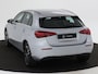 Mercedes-Benz A-klasse 250e Star Edition | Dodehoekassistent | Verwarmde stoelen vooraan | Spiegelpakket | Parkeerpakket met achteruitrijcamera | Extra USB-poorten |