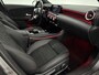 Mercedes-Benz A-klasse 180 AMG | Pano | Virtual | Sfeerverl. | Carplay | Cruise | LED | Parkeersens. l Stoelverw.