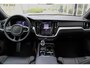 Volvo V60 T6 Plug-in hybrid AWD Plus Dark | Panoramadak | Trekhaak semi elektrisch inklapbaar | Premium audio by Harman Kardon | Verwarmbare voorstoelen, stuurwiel en voorruit | Adaptieve cruise control | DAB | Keyless | Park Assist voor en Achter | Rondomzicht  Camera