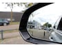 Volvo V60 T6 Plug-in hybrid AWD Plus Dark | Panoramadak | Premium Audio | DAB | Keyless Entry | Park Assist voor en Achter | Rondomzicht  Camera | Trekhaak, semi elektrisch inklapbaar | Verwarmbare Voorstoelen | Verwarmbare Voorruit.