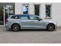 Volvo V60 T6 Plug-in hybrid AWD Plus Dark | Panoramadak | Trekhaak semi elektrisch inklapbaar | Premium audio by Harman Kardon | Verwarmbare voorstoelen, stuurwiel en voorruit | Adaptieve cruise control | DAB | Keyless | Park Assist voor en Achter | Rondomzicht  Camera
