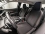 Peugeot 2008 1.2 PureTech Sport Automaat (APPLE CARPLAY, GROOT NAVI, LM VELGEN, SPORTSTOELEN, LED KOPLAMPEN, PARKEERSENSOREN, LANE ASSIST, NIEUWSTAAT)