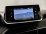Peugeot 2008 1.2 PureTech Sport Automaat (APPLE CARPLAY, GROOT NAVI, LM VELGEN, SPORTSTOELEN, LED KOPLAMPEN, PARKEERSENSOREN, LANE ASSIST, NIEUWSTAAT)
