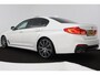 BMW 5-Serie 520i High Executive (PANORAMADAK, H&K, CAMERA, TREKHAAK, STOEL/STUUR VERWARMING, ELEKTR STOELEN, HEAD-UP, NL-AUTO)