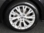 Skoda Superb Combi 1.5 TSI ACT Sportline Business 150 pk Automaat (DSG) | Private lease vanaf 699,-- | Verlengde garantie | Navigatie | Panoramadak | Elektr. trekhaak | Parkeersensoren | Achteruitrijcamera |