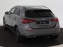 Mercedes-Benz A-klasse 250 e Business Line | Verwarmde stoelen vooraan | Extra USB-poorten | Zitcomfortpakket | Achteruitrijcamera | Dodehoekassistent | Spiegelpakket | Parkeerpakket met achteruitrijcamera |