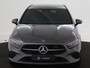 Mercedes-Benz A-klasse 250 e Business Line | Verwarmde stoelen vooraan | Extra USB-poorten | Zitcomfortpakket | Achteruitrijcamera | Dodehoekassistent | Spiegelpakket | Parkeerpakket met achteruitrijcamera |