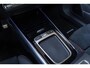 Mercedes-Benz GLA 180 Business Solution AMG | Premium plus pakket | Panoramadak | Memory | Trekhaak | Head-up display | Keyless go |
