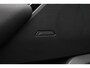 Land Rover Range Rover Velar 2.0 P400e SE 2022 Dealer onderh. | Panorama dak | MERIDIAN | BTW | Camera | Leder | Carplay | Memory | Stoelverwarming |