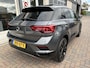 Volkswagen T-Roc 1.5 TSI Sport / AUTOMAAT/ PANO/ ADAPT. CRUISE/ 19"LMV/ DIGITAL DASH/ STOEL VERWARM./ NAVI/ SPRAAKBEDIENING/ RIJ-MODI/ CLIMA/ BLUETOOTH