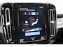 Volvo XC40 T2 129PK Automaat R-Design / Navigatie / Parkeersensoren / Adaptieve Cruise control / R-Design leder-Nubuck bekl. / Dodehoeksensor / Extra getint glas / All season banden