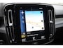 Volvo XC40 T2 129PK Automaat R-Design / Navigatie / Parkeersensoren / Adaptieve Cruise control / R-Design leder-Nubuck bekl. / Dodehoeksensor / Extra getint glas / All season banden
