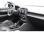 Volvo XC40 T2 129PK Automaat R-Design / Navigatie / Parkeersensoren / Adaptieve Cruise control / R-Design leder-Nubuck bekl. / Dodehoeksensor / Extra getint glas / All season banden