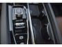 Volvo XC60 2.0 Recharge T6 AWD R-Design PANO, LEER, TREKH.