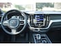 Volvo XC60 2.0 Recharge T6 AWD R-Design PANO, LEER, TREKH.